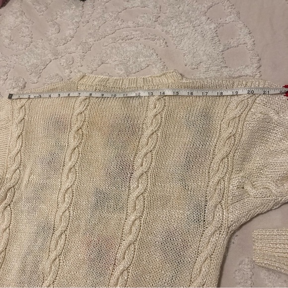 🌸 vtg cable knit sweater with pansies - Picture 9 of 12